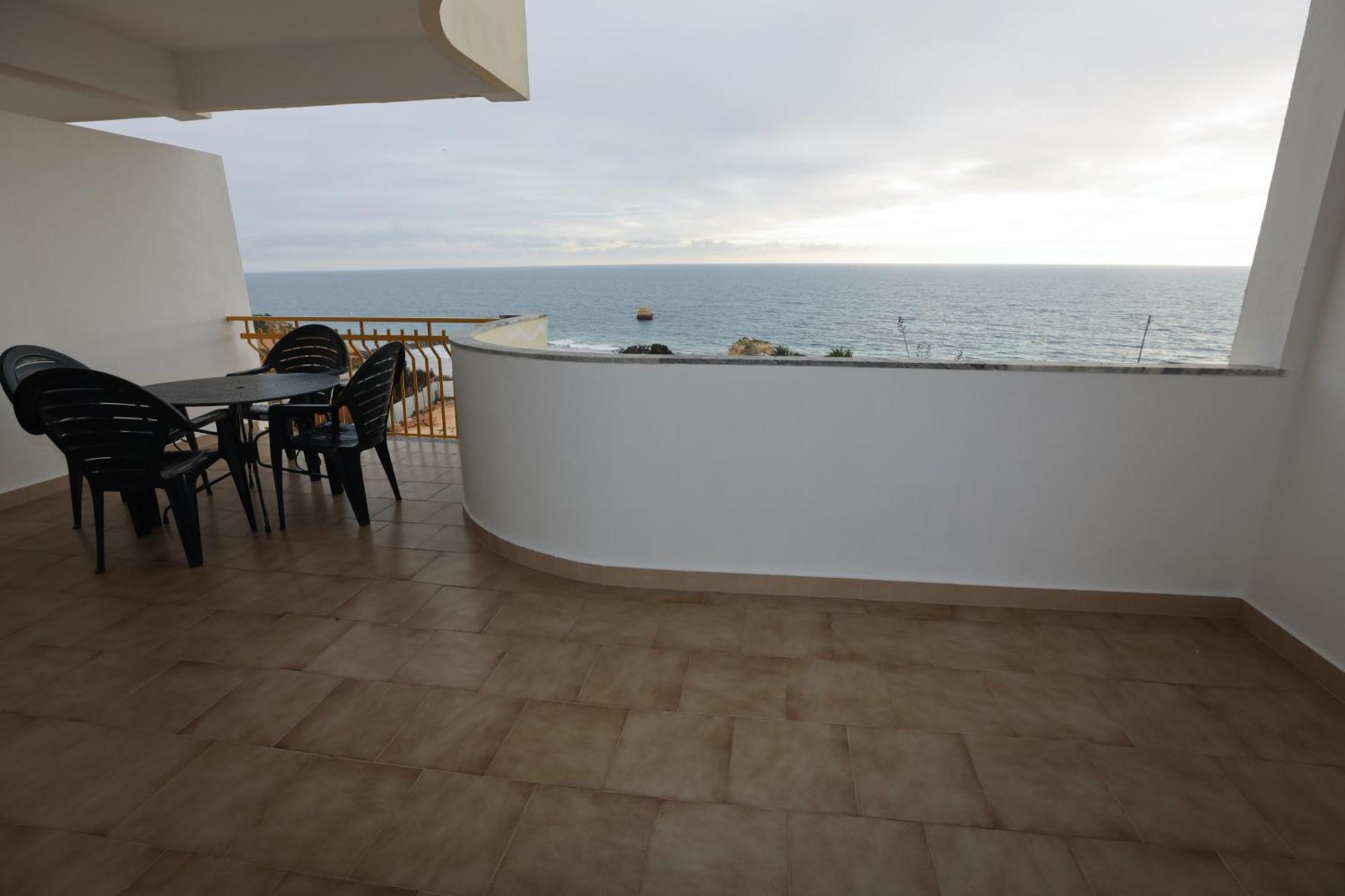 Rocha Praia Mar Beach Front Line Bay 포티마오 외부 사진