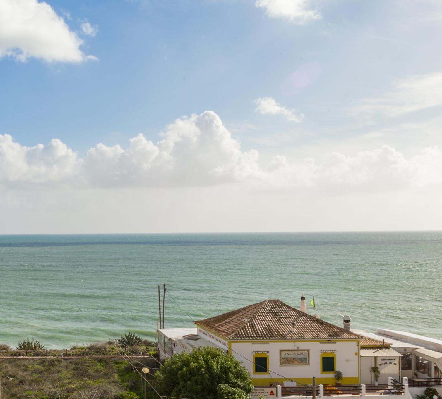Rocha Praia Mar Beach Front Line Bay 포티마오 외부 사진