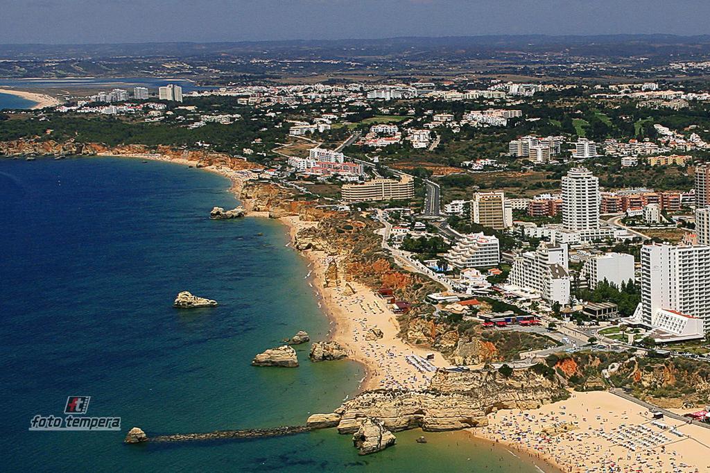 Rocha Praia Mar Beach Front Line Bay 포티마오 외부 사진